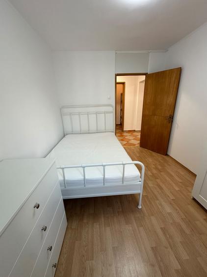 Apartament cu 3 camere decomandat, mobilat în Dristor