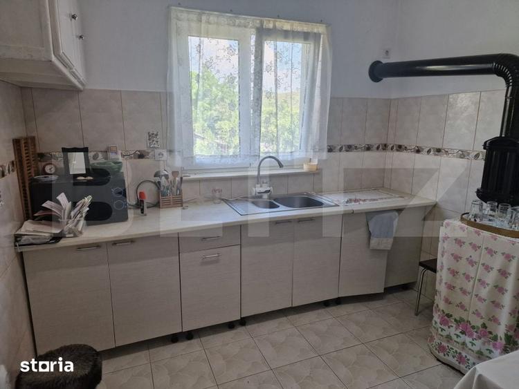 Casă cu 2 camere cu Teren 1000 Mp în Viișoara