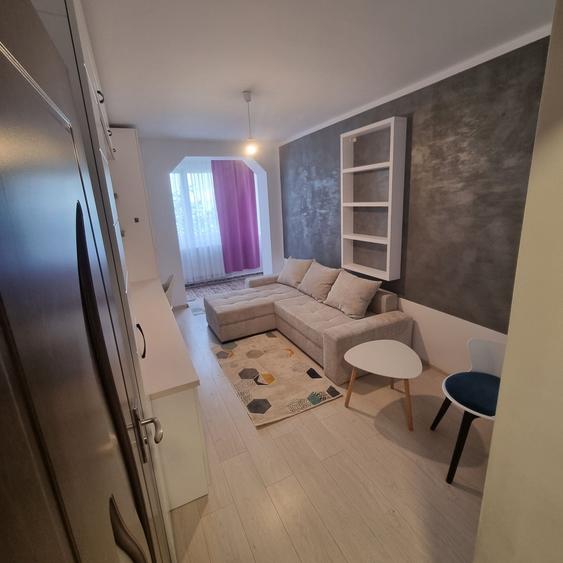 De inchiriat apartament cu 2 camere decomandate et1 - 8