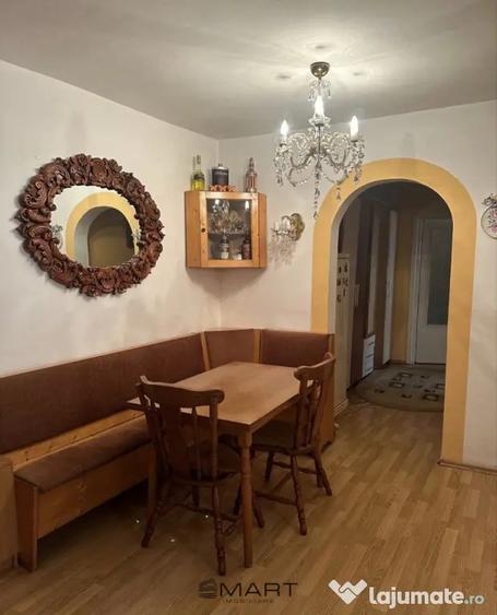 Apartament cu 3 camere decomandat în Vasile Aaron