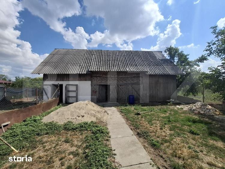 Casă cu 2 camere cu Teren 2880 Mp în Gelu