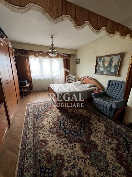 Casă individuală cu 3 camere cu Canalizare în Central