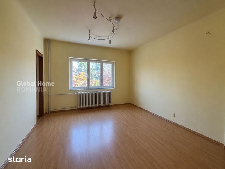 Casă cu 4 camere cu Teren 100 Mp în Vatra Luminoasă