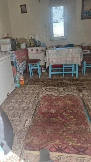 Casă cu 3 camere cu Teren 2000 Mp în Platonești
