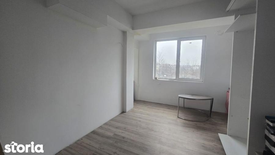 Apartament cu 3 camere în Băneasa