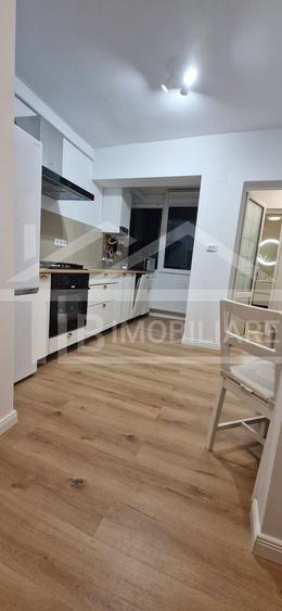 Apartament cu 2 camere decomandat în Cornișa