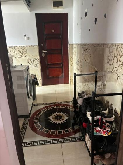 Apartament cu 2 camere semidecomandat, mobilat în Micro 6