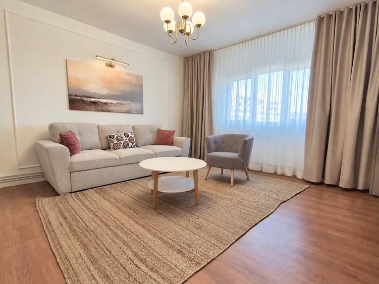 Apartament cu 3 camere decomandat, mobilat în Plopilor