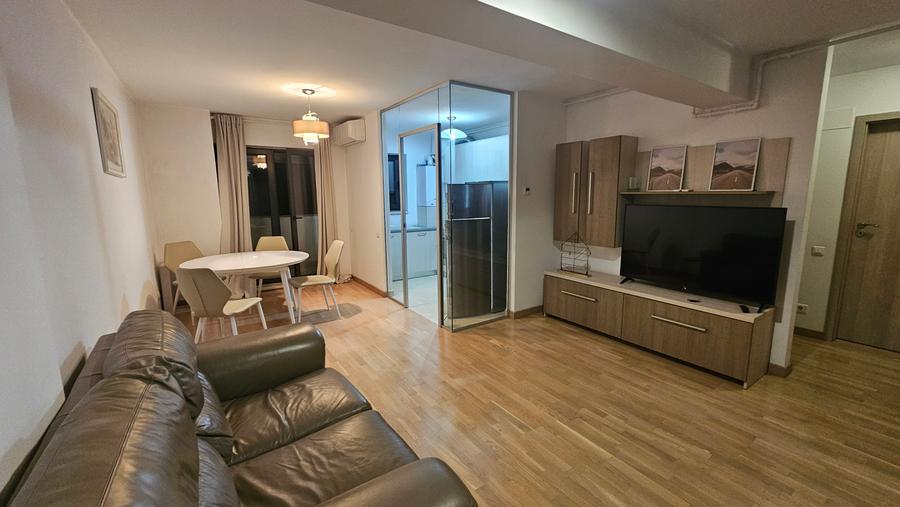 Apartament cu 2 camere decomandat, mobilat în Banu Manta