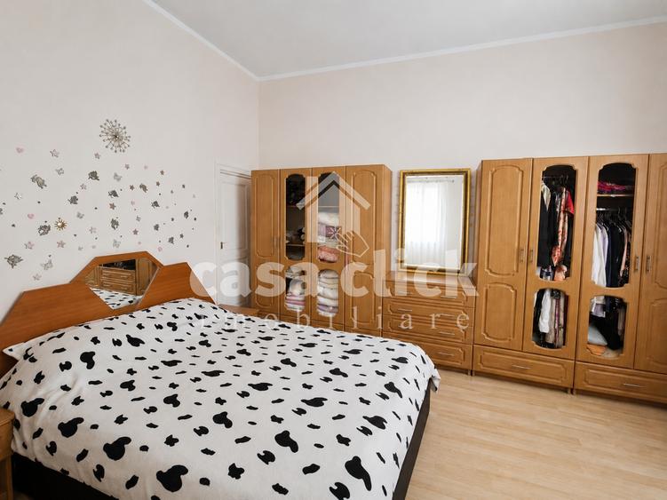 Casă individuală cu 3 camere cu Canalizare în Central