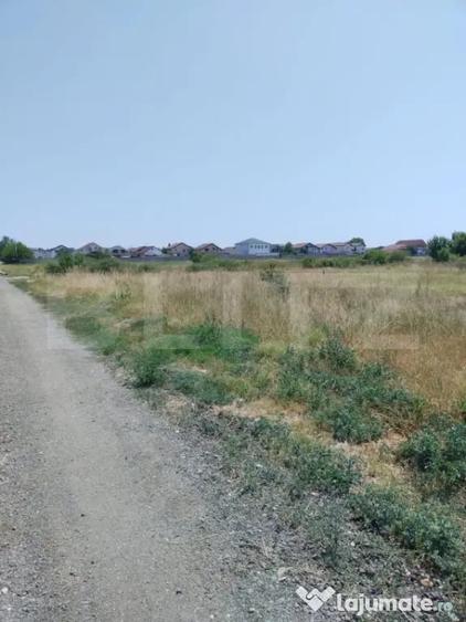 Teren de 500 mp, în Brestei