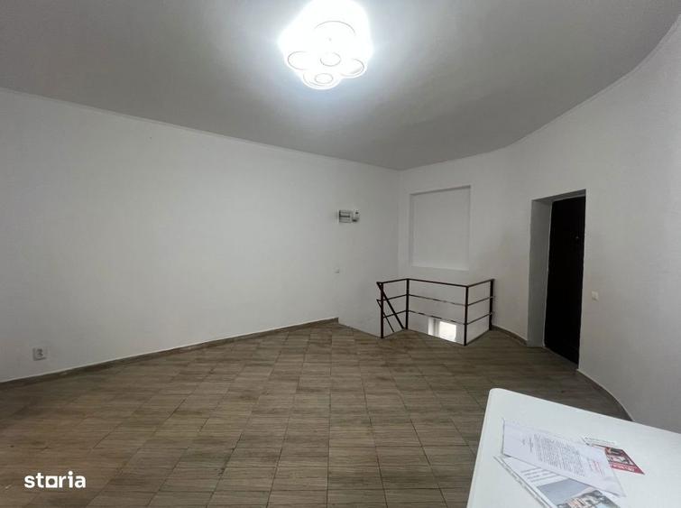 Casă cu 3 camere cu Canalizare în Iancului