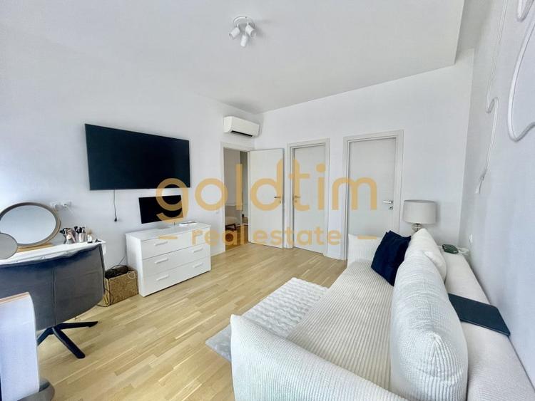 Apartament cu 4 camere decomandat în Aviației