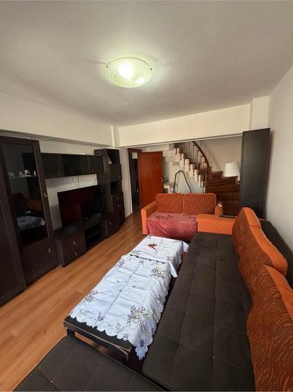 Apartament cu 4 camere decomandat în Centrul Civic