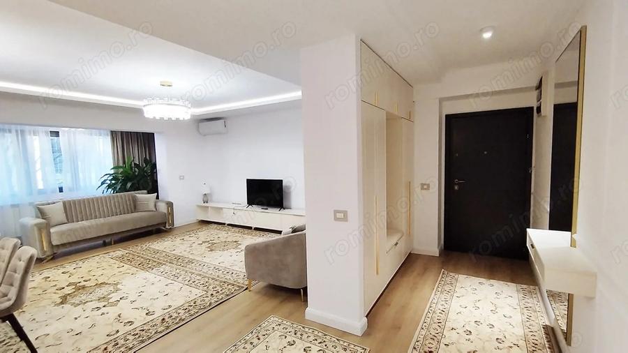 Apartament cu 3 camere decomandat, mobilat în Băneasa