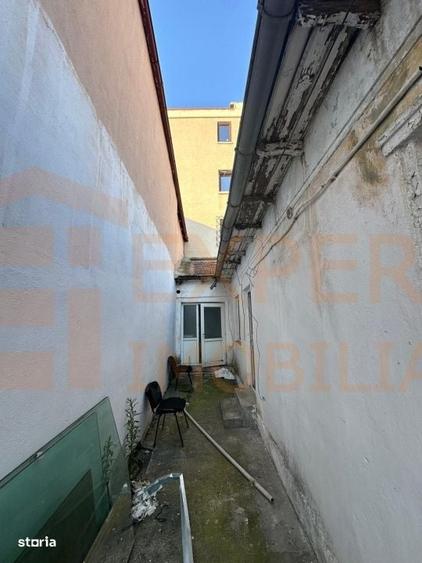 Casă cu 4 camere în Tomis II