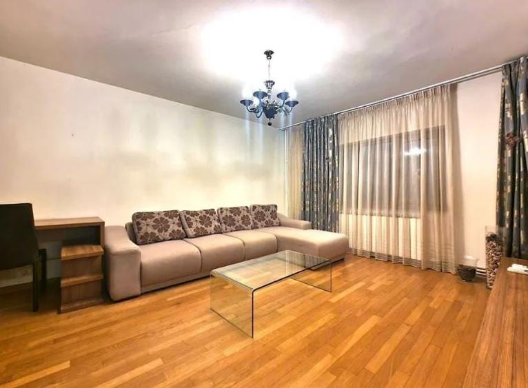 Apartament cu 3 camere decomandat, mobilat în 13 Septembrie