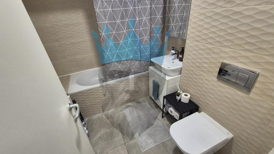 Apartament cu 2 camere decomandat, mobilat în Regie