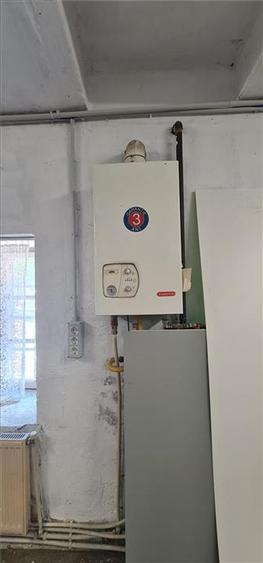 Spațiu industrial, de 300 mp, în Intim