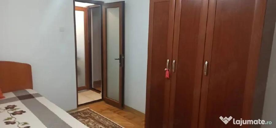 Apartament cu 2 camere semidecomandat în Micro 19