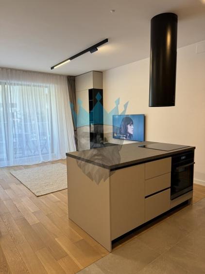 Apartament cu 2 camere semidecomandat, mobilat în Timpuri Noi