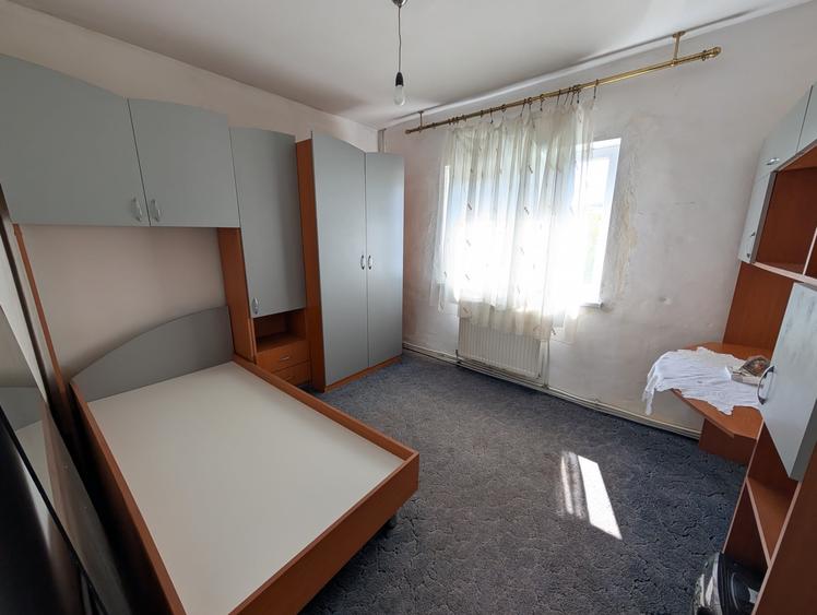 Apartament cu 3 camere decomandat în Ultracentral