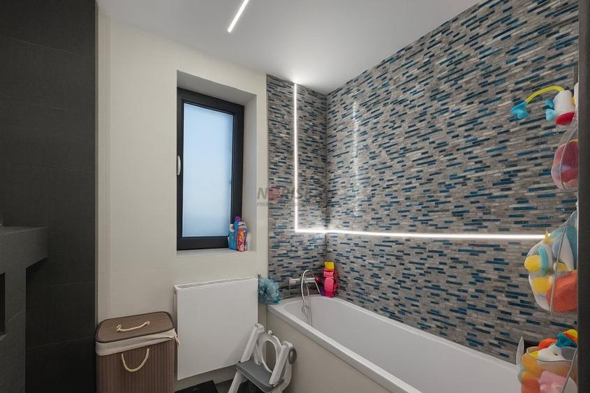 Casă individuală cu 6 camere cu Piscina în Domnești