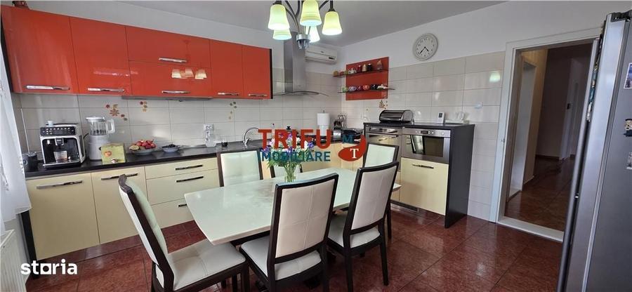 Casă cu 4 camere cu Teren 800 Mp în Central