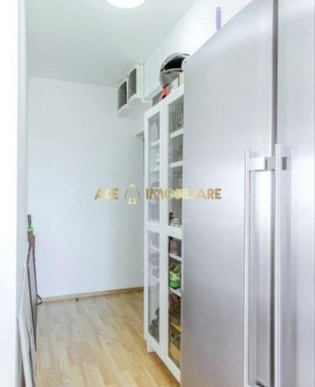 Apartament cu 2 camere decomandat, mobilat în Titan
