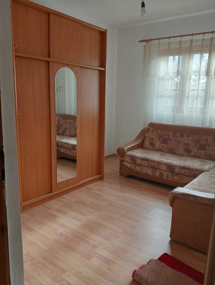 Casă cu 6 camere cu Canalizare în Tărtășești