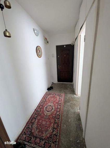 Apartament cu 2 camere semidecomandat în Lăpuș