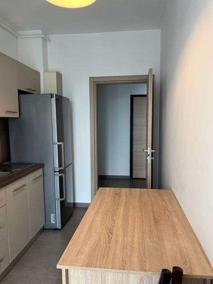 Apartament cu 2 camere, mobilat în Politehnica
