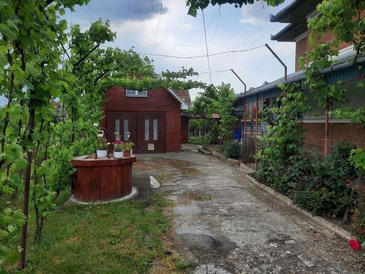 Casă cu 2 camere în Central