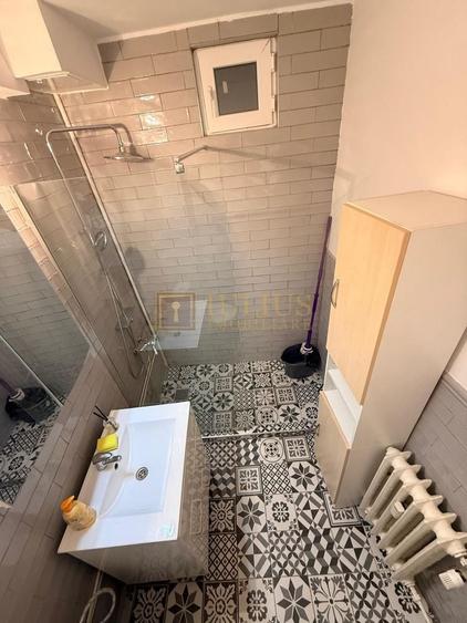Apartament cu 3 camere decomandat, mobilat în Complex Studențesc