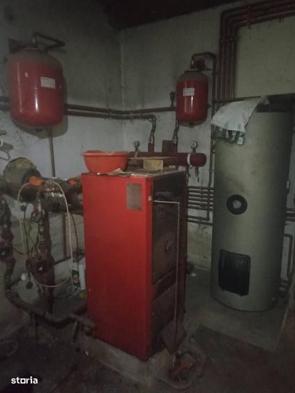 Casă cu 4 camere în Angheluș