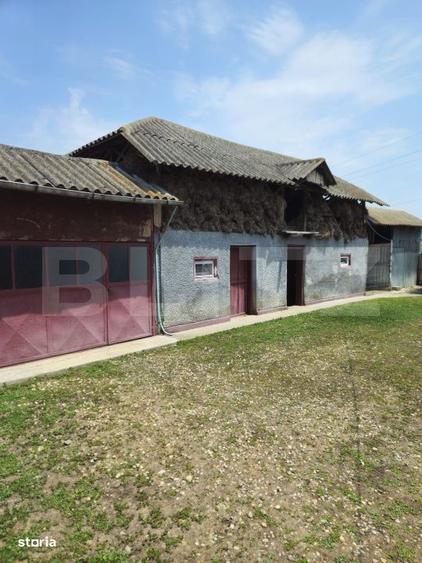 Casă cu 4 camere în Mânăstioara