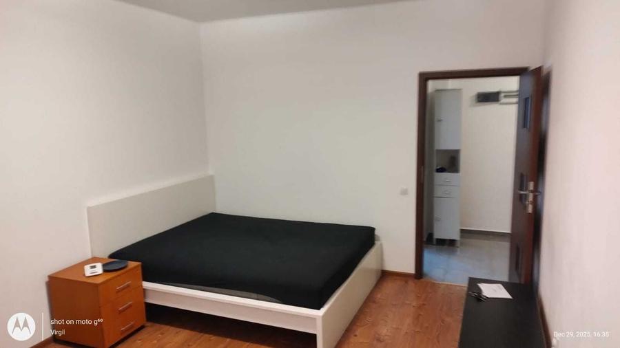 Garsonieră decomandată în Central