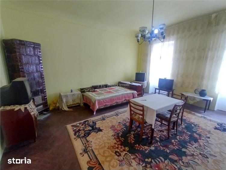 Apartament cu 2 camere semidecomandat în Central