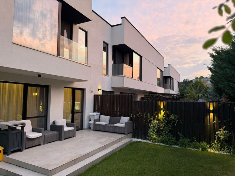 Duplex cu 4 camere cu Teren 200 Mp în Corbeanca