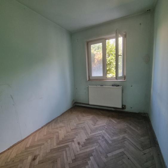 Apartament cu 2 camere semidecomandat în Vlahuță