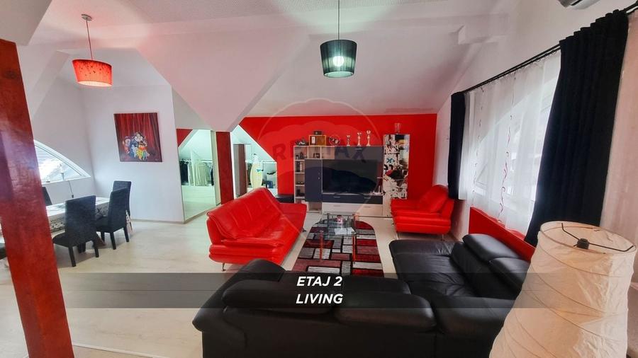 Casă / Vilă cu 10 camere de vânzare în SIGHETUL MARMATIEI zona Central - 12