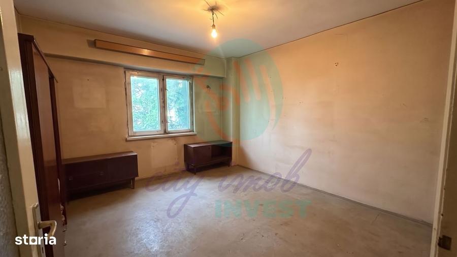 Apartament cu 2 camere decomandat în Iancului