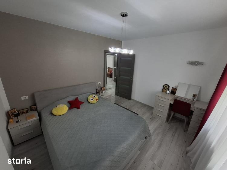 Apartament cu 3 camere în Km 4