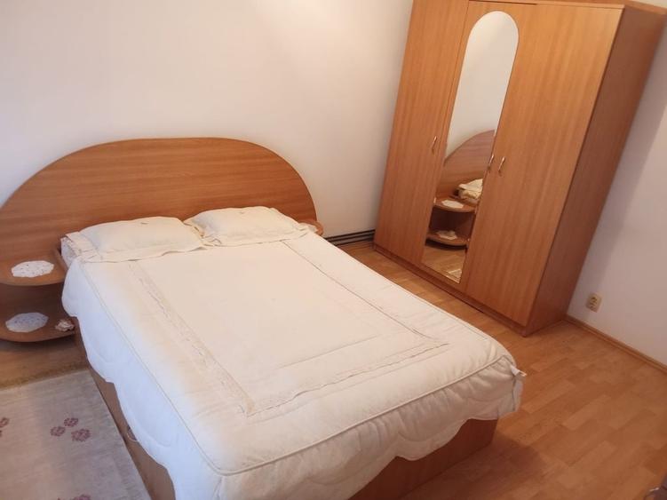 Apartament cu 2 camere decomandat în Exterior Vest