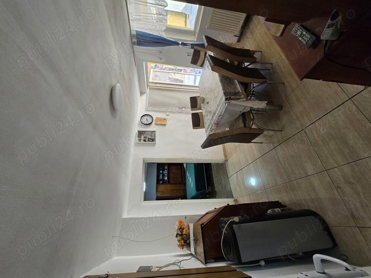 Casă cu 6 camere în Lugoj