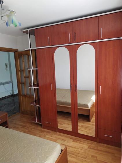 Apartament cu 2 camere decomandat în Exterior Vest