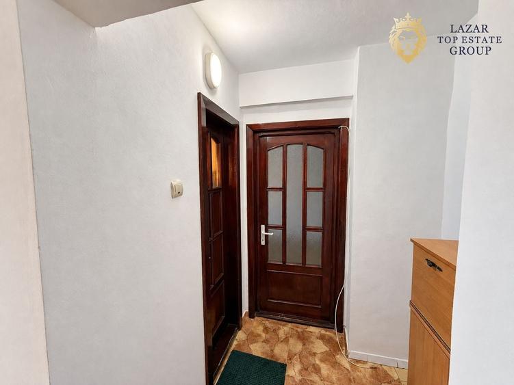 Apartament cu 3 camere semidecomandat, mobilat în UTA