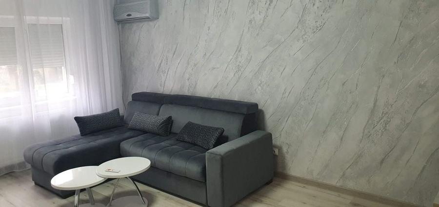 Apartament cu 2 camere decomandat în Școlilor
