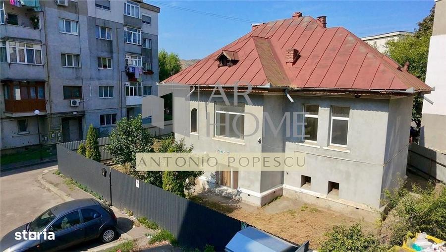 Casă cu 4 camere în Central