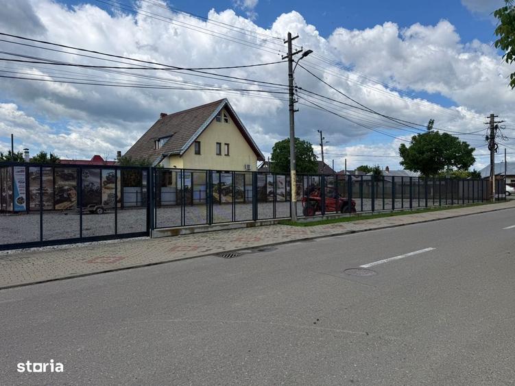 Casă cu 4 camere în Românești